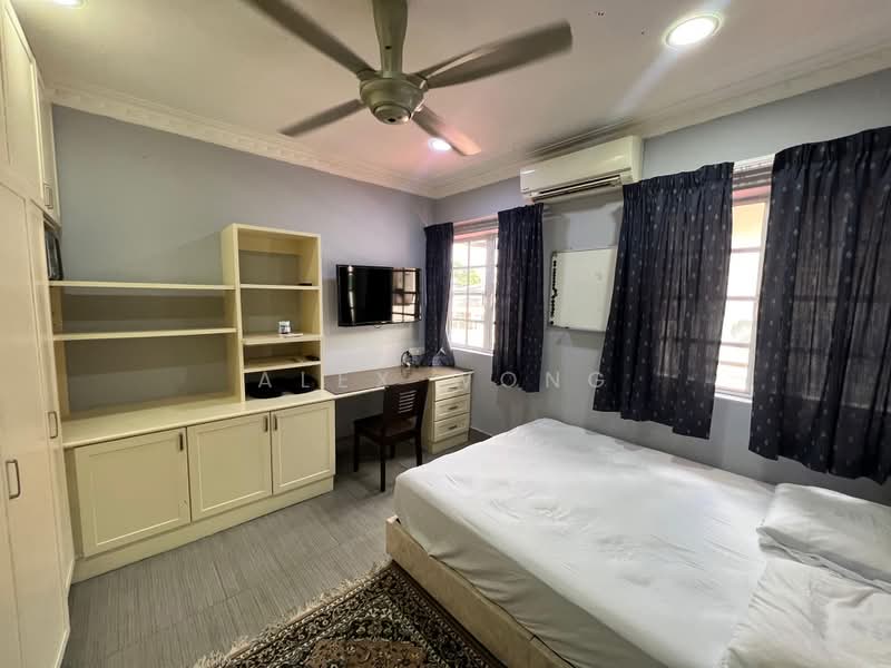 Bungalow House for Rent in Ampang (Kuala Lumpur) - Alex Wong - Bedroom - PropertyGuru.com.my
