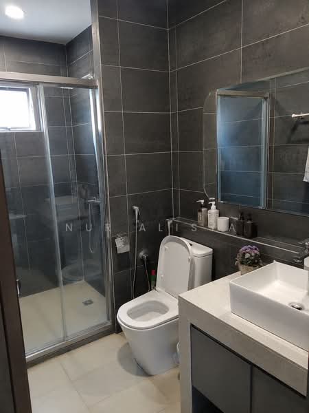 1-storey Terraced House for Rent in Jelutong (Penang) - Nur Alisya - Bathroom - PropertyGuru.com.my