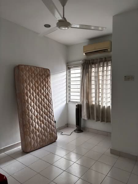 2-storey Terraced House for Sale in TAMAN PUCHONG UTAMA (Puchong) - Ivan Tan - Bedroom - PropertyGuru.com.my