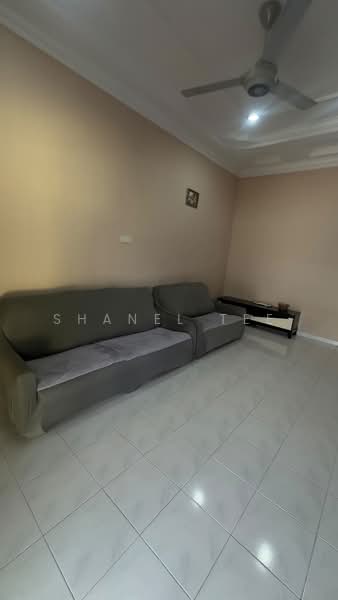 Rumah Teres 1.5-Tingkat untuk Disewa di Taman Sri Kluang (Kluang) - Shanel Tee - Living Room - PropertyGuru.com.my