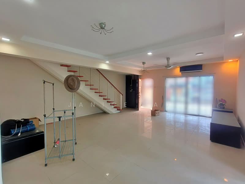 Rumah Teres 3-Tingkat untuk Dijual di Taman Bukit Segar (Cheras) - Janice Lau - Living Room - PropertyGuru.com.my