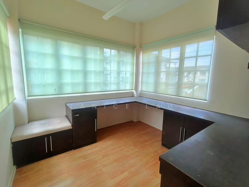 Rumah Teres 3-Tingkat untuk Dijual di Taman Bukit Segar (Cheras) - Janice Lau - Study - PropertyGuru.com.my
