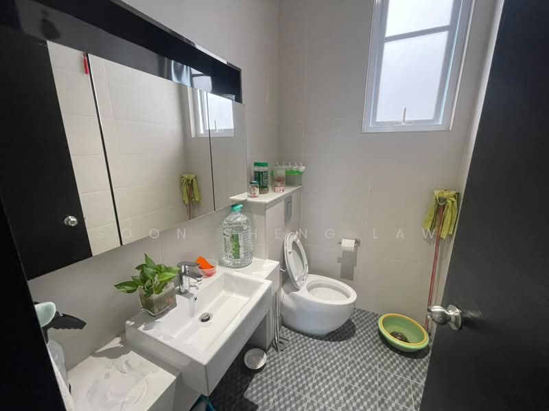 Bungalow House for Sale in Eco Majestic (Semenyih) - Soon Sheng Law - Bathroom - PropertyGuru.com.my