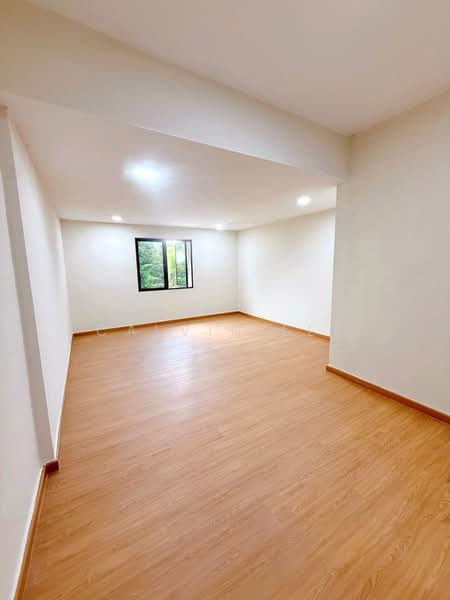 Rumah Teres 2-Tingkat untuk Dijual di Taman Daya (Johor Bahru) - Calvin Lee - PropertyGuru.com.my