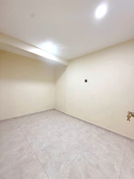 Rumah Teres 2-Tingkat untuk Dijual di Taman Daya (Johor Bahru) - Calvin Lee - PropertyGuru.com.my