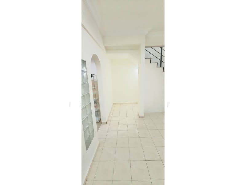 Rumah Teres untuk Disewa di Seksyen 32, Kemuning Green Ville (Shah Alam) - Erin Yusof - Interior - PropertyGuru.com.my