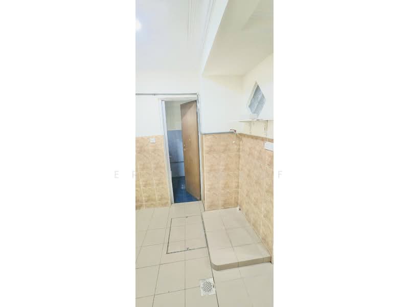 Rumah Teres untuk Disewa di Seksyen 32, Kemuning Green Ville (Shah Alam) - Erin Yusof - Interior - PropertyGuru.com.my