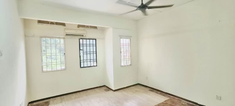 Rumah Teres untuk Disewa di Seksyen 32, Kemuning Green Ville (Shah Alam) - Erin Yusof - Interior - PropertyGuru.com.my