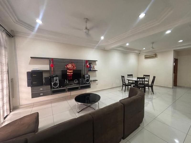 2-storey Terraced House for Sale in Taman Suria (Johor Bahru) - Angela Ng - Living Room - PropertyGuru.com.my