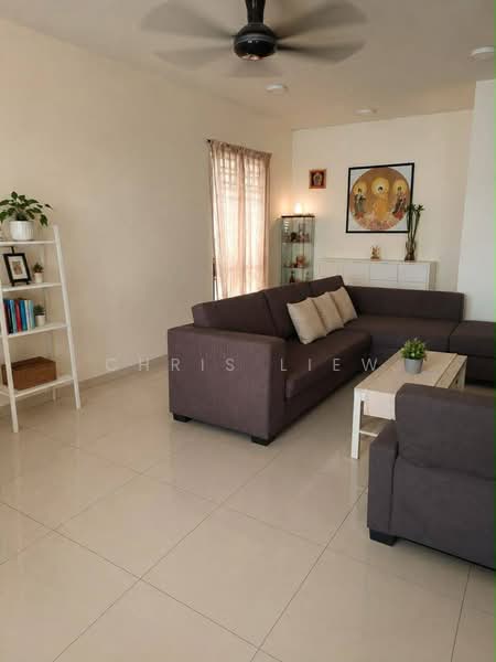 Rumah Teres 2-Tingkat untuk Dijual di Bandar Tiram (Ulu Tiram) - Chris Liew - Living Room - PropertyGuru.com.my