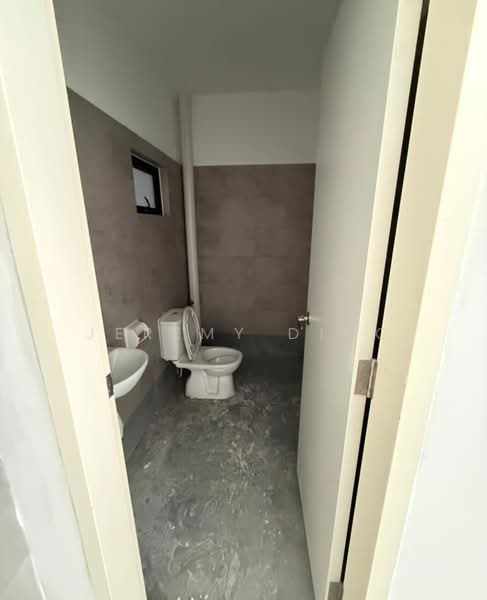 Shop / Office untuk Disewa di Taman Pelangi (Johor Bahru) - Jeremy Ding - PropertyGuru.com.my