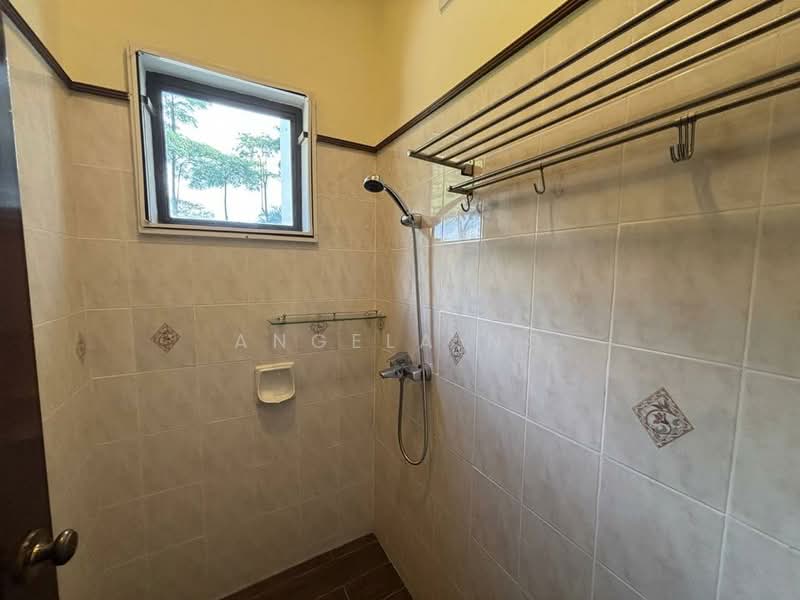 Bungalow House untuk Disewa di Leisure Farm (Gelang Patah) - Angela Ng - Bathroom - PropertyGuru.com.my