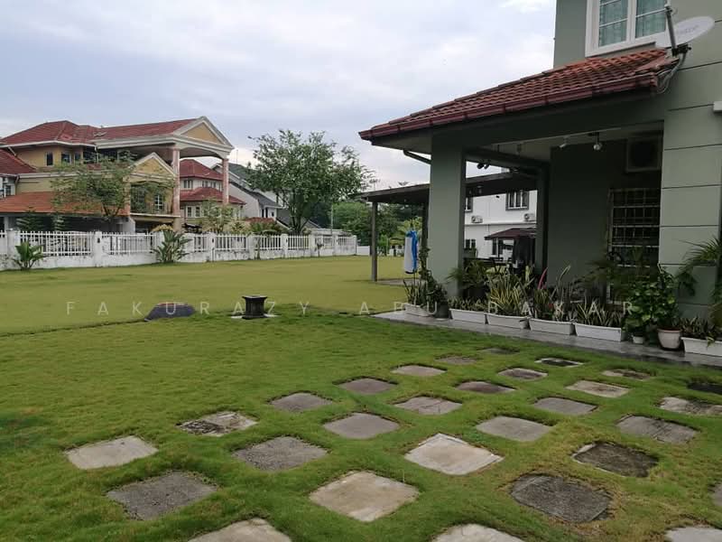 Rumah Berkembar untuk Dijual di Seksyen 7 (Shah Alam) - Fakurazy Abu Bakar - Exterior - PropertyGuru.com.my