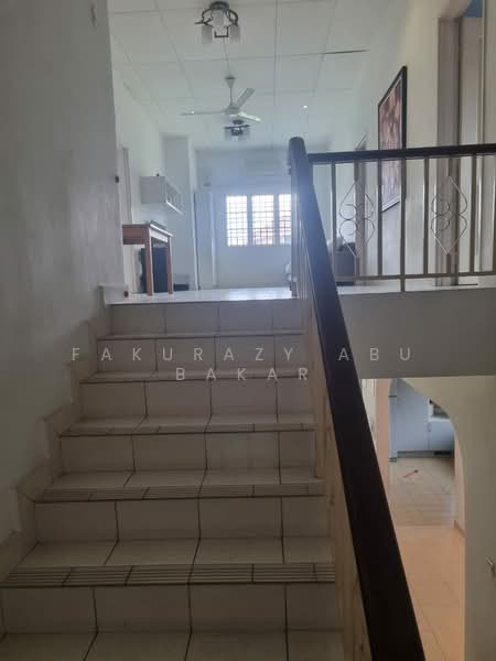 Rumah Berkembar untuk Dijual di Seksyen 7 (Shah Alam) - Fakurazy Abu Bakar - Interior - PropertyGuru.com.my