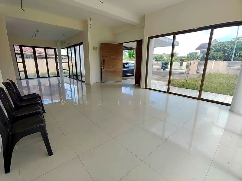Bungalow House for Sale in Bandar Baru Bangi (Selangor) - Mohd Faizal - Living Room - PropertyGuru.com.my