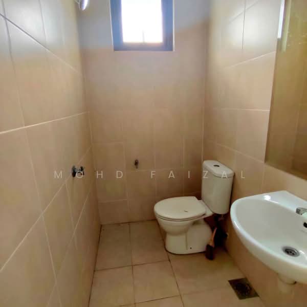 Bungalow House for Sale in Bandar Baru Bangi (Selangor) - Mohd Faizal - Bathroom - PropertyGuru.com.my