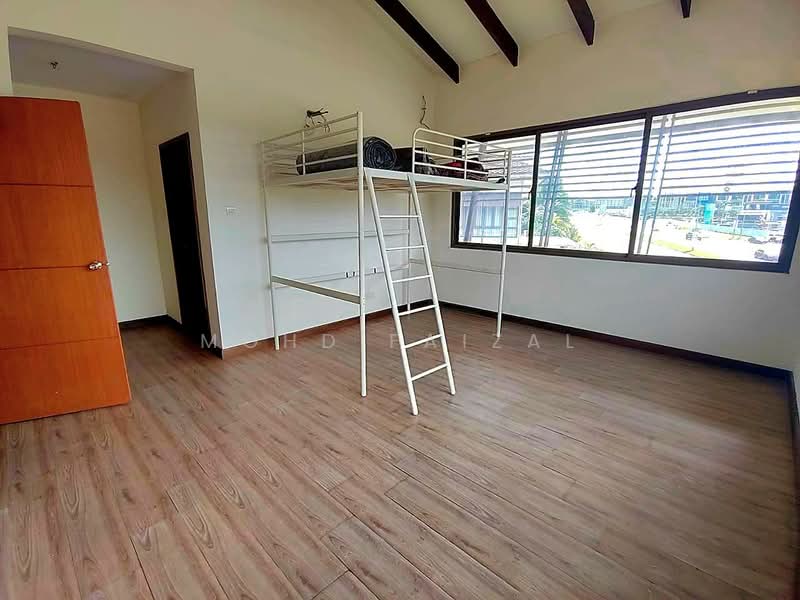 Bungalow House for Sale in Bandar Baru Bangi (Selangor) - Mohd Faizal - Bedroom - PropertyGuru.com.my