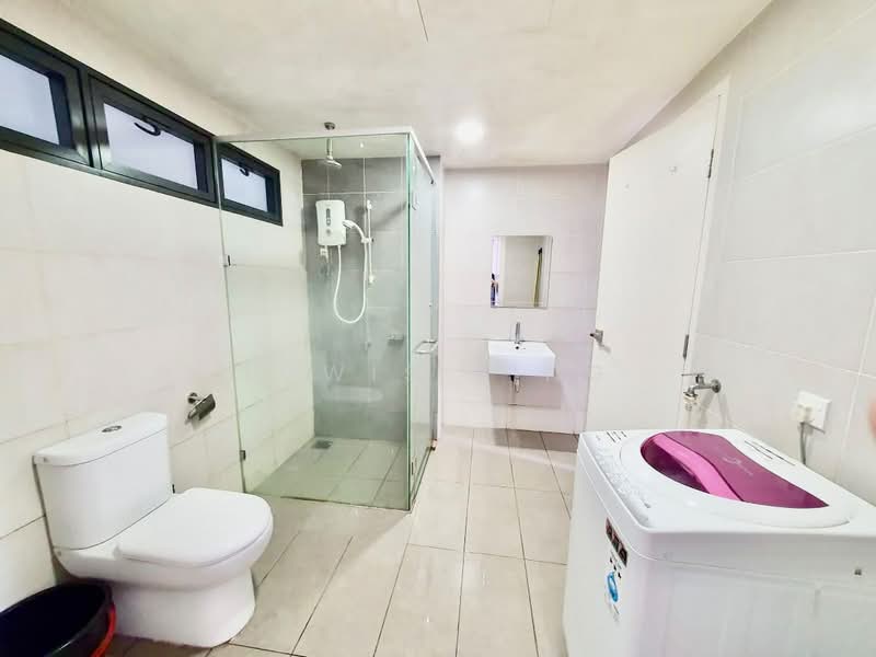 Kediaman Servis untuk Disewa di Solstice @ Pan'gaea - Luwis Ling - Bathroom - PropertyGuru.com.my