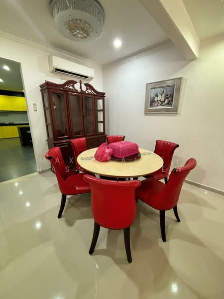 Terraced House for Sale in Lestari Putra (Seri Kembangan) - Maxx Salleh Hassan Chew - Dining Room - PropertyGuru.com.my