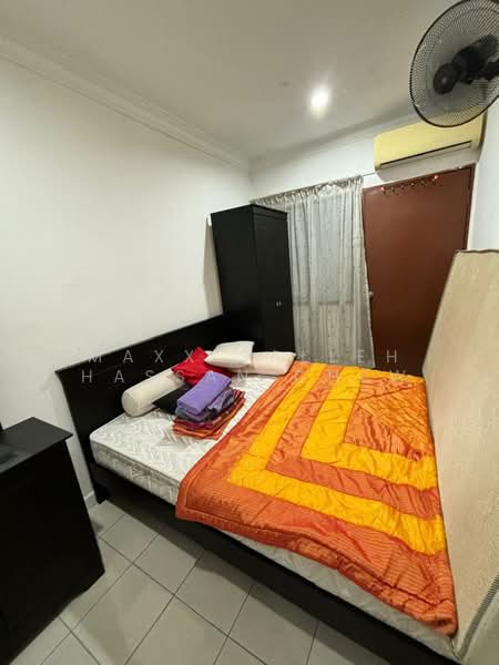 Terraced House for Sale in Lestari Putra (Seri Kembangan) - Maxx Salleh Hassan Chew - Bedroom - PropertyGuru.com.my