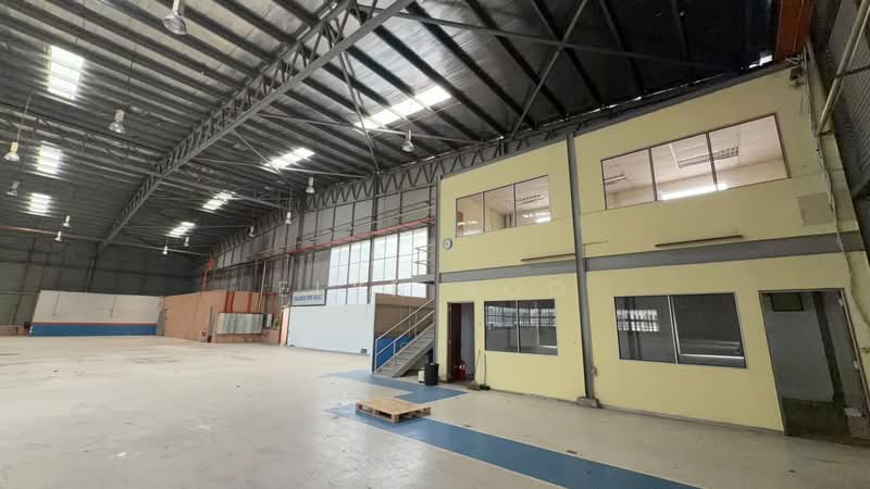 Warehouse for Rent in Kota Damansara (Selangor) - Elyn Soo - Interior - PropertyGuru.com.my