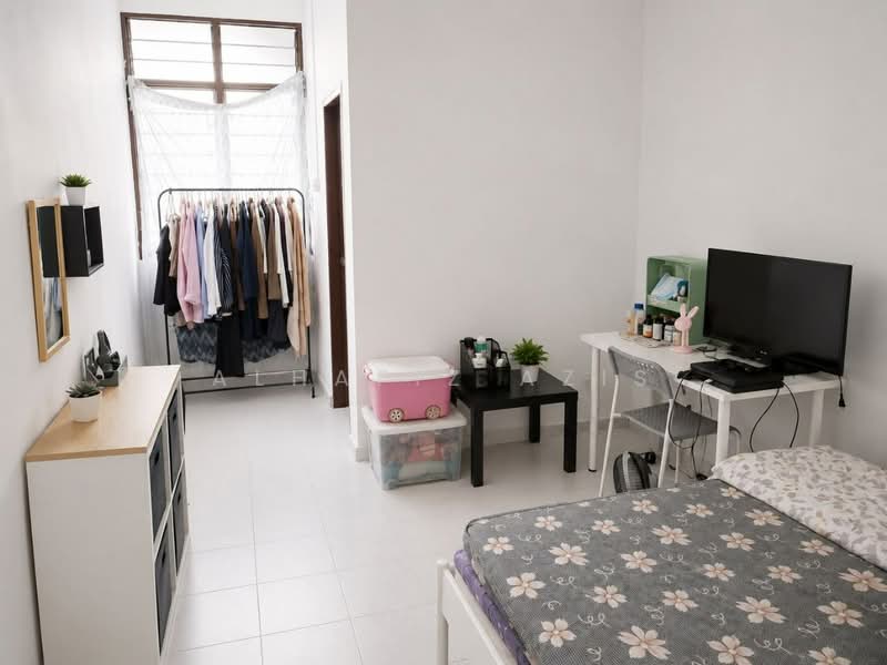 Rumah Bandar untuk Dijual di Taman Scientex Kulai (Sedenak) - ALHAFIZ AZIS - Bedroom - PropertyGuru.com.my