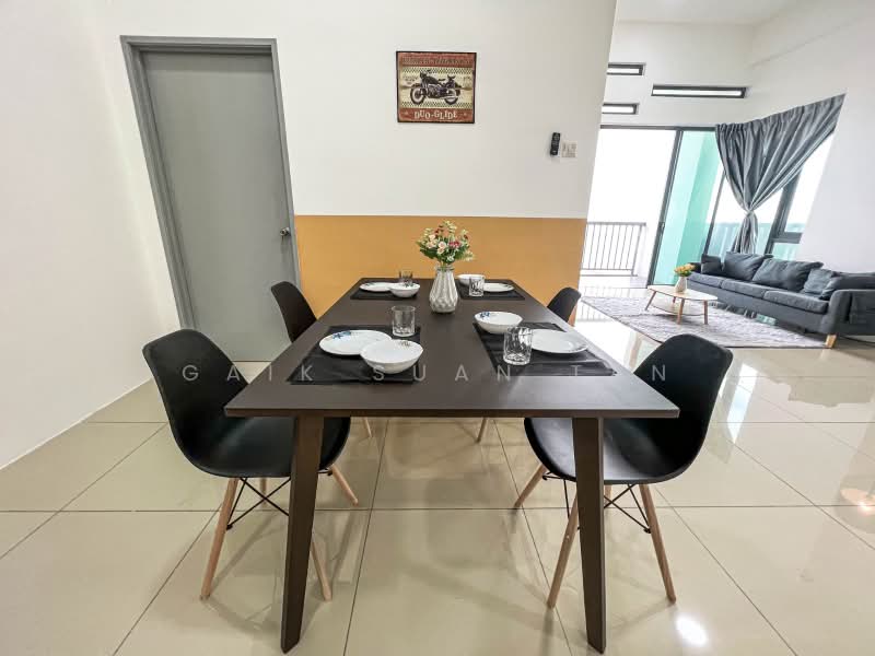 Kondominium untuk Disewa di Edge 360 - Gaik Suan Tan - Dining Room - PropertyGuru.com.my