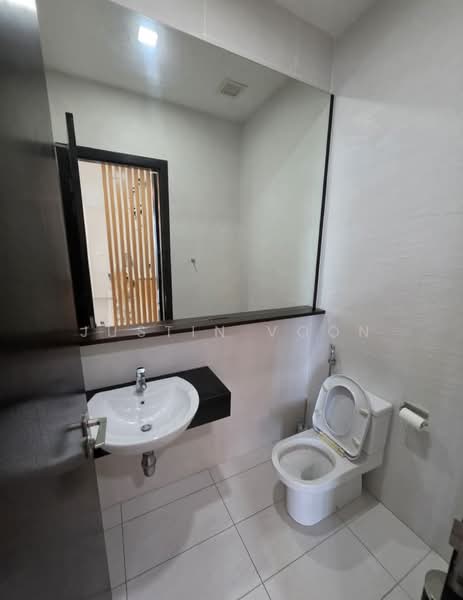 Condominium for Sale at Tropicana Grande - Justin Voon - Bathroom - PropertyGuru.com.my