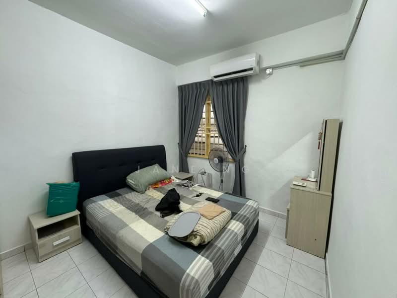 Pangsapuri untuk Disewa di Limau Manis - Jane Ng - Bedroom - PropertyGuru.com.my