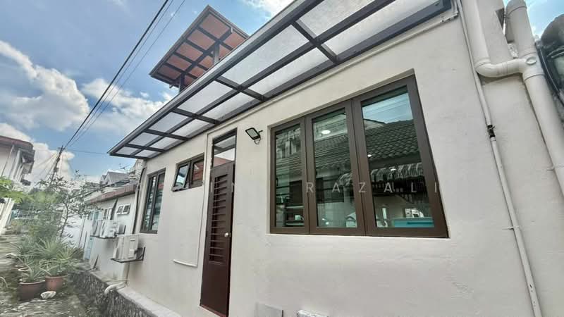 1.5-storey Terraced House for Sale in Usj 3 (Subang Jaya) - Razlina Razali - Exterior - PropertyGuru.com.my