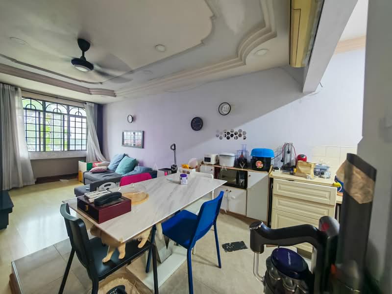 Pangsapuri untuk Dijual di Mon Bisca - Jas Tay - Living Room - PropertyGuru.com.my
