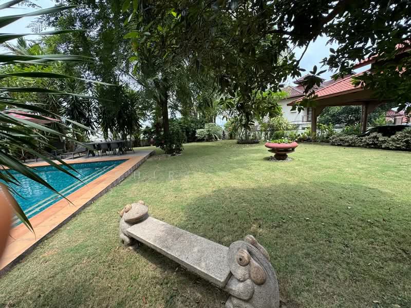 Bungalow House untuk Dijual di Bukit Gasing (Petaling Jaya) - Shirley Ng - Garden - PropertyGuru.com.my