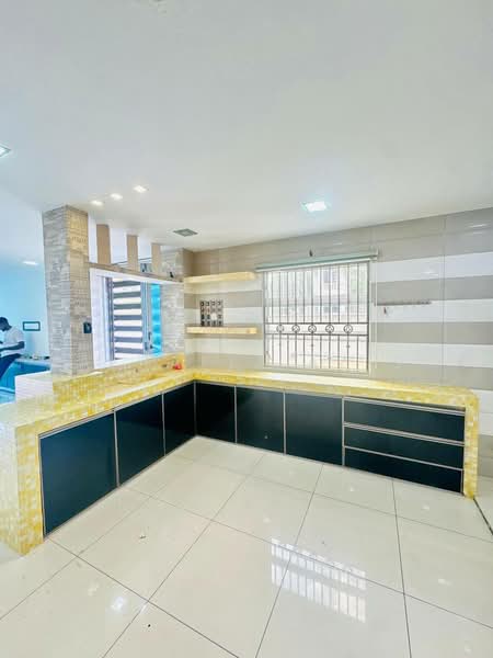 Rumah Teres 2-Tingkat untuk Dijual di Taman Sierra Perdana (Masai) - ALHAFIZ AZIS - Kitchen - PropertyGuru.com.my
