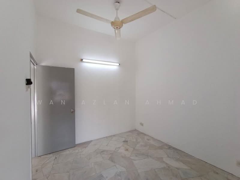2-storey Terraced House for Sale in Puncak Alam (Selangor) - Wan Azlan Ahmad - PropertyGuru.com.my