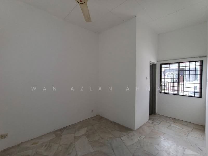 2-storey Terraced House for Sale in Puncak Alam (Selangor) - Wan Azlan Ahmad - PropertyGuru.com.my