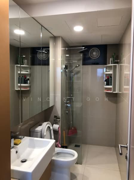Kediaman Servis untuk Dijual di United Point (Residensi Berpadu) - Vincent Goh - Bathroom - PropertyGuru.com.my