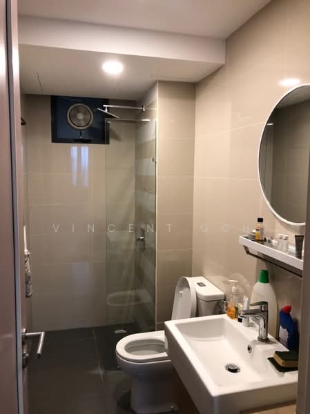 Kediaman Servis untuk Dijual di United Point (Residensi Berpadu) - Vincent Goh - Bathroom - PropertyGuru.com.my