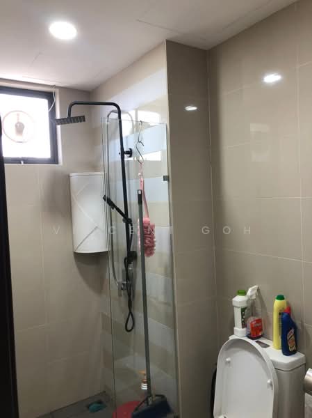 Kediaman Servis untuk Dijual di United Point (Residensi Berpadu) - Vincent Goh - Bathroom - PropertyGuru.com.my
