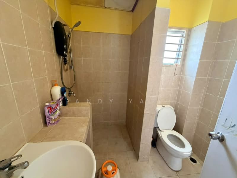 Rumah Teres 2-Tingkat untuk Dijual di Rawang (Selangor) - Andy Yap - Bathroom - PropertyGuru.com.my