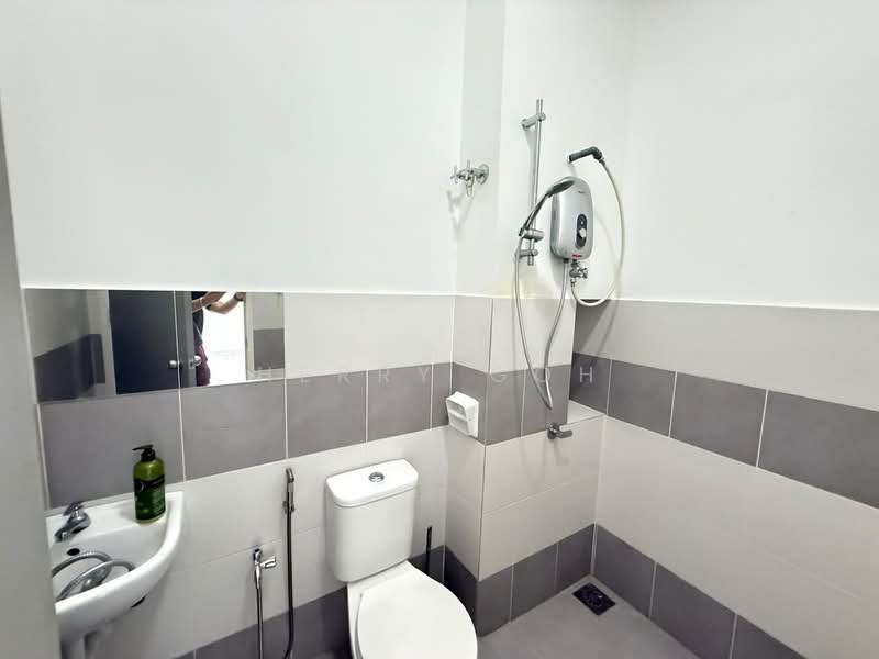 1-storey Terraced House for Sale in Johor Bahru (Johor) - Herry Goh - Bathroom - PropertyGuru.com.my