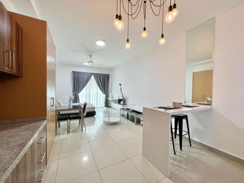 Kediaman Servis untuk Dijual di D'Secret Garden (Pangsapuri Kempas Indah) - William Loke - Living Room - PropertyGuru.com.my