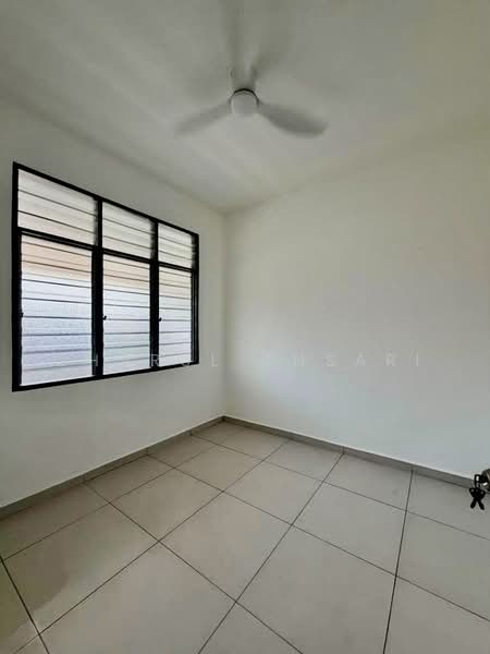 1-storey Terraced House for Sale in Port Dickson (Negeri Sembilan) - Sharul Ansari - Third room - PropertyGuru.com.my