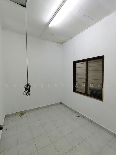 Rumah Teres 1-Tingkat untuk Dijual di Taman Meru Ria (Kapar) - Wan Azlan Ahmad - PropertyGuru.com.my