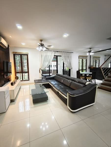 Semi-Detached House for Sale in Leisure Farm (Gelang Patah) - Seven Kong - Living Room - PropertyGuru.com.my