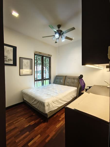 Semi-Detached House for Sale in Leisure Farm (Gelang Patah) - Seven Kong - Bedroom - PropertyGuru.com.my