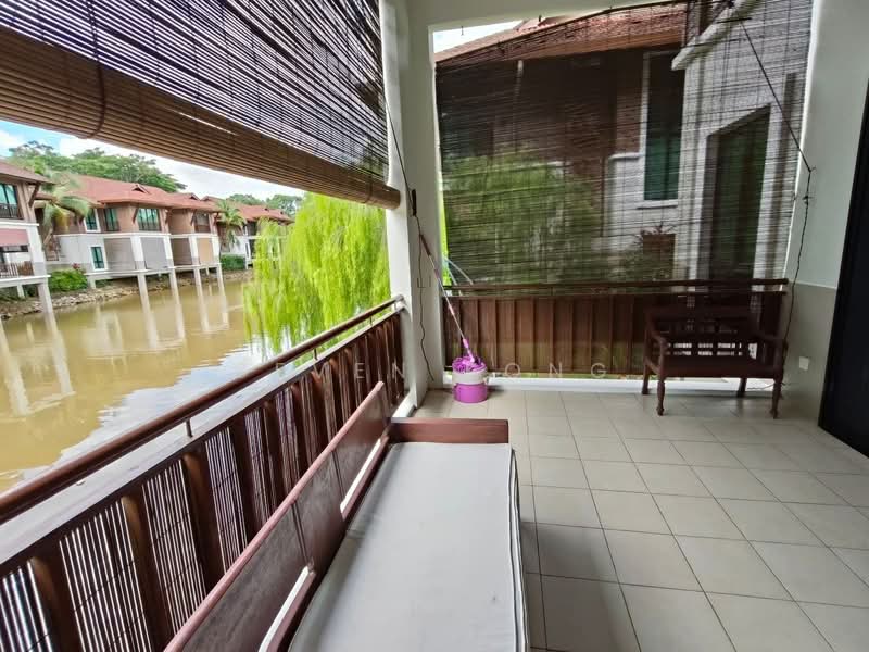 Semi-Detached House for Sale in Leisure Farm (Gelang Patah) - Seven Kong - Balcony - PropertyGuru.com.my