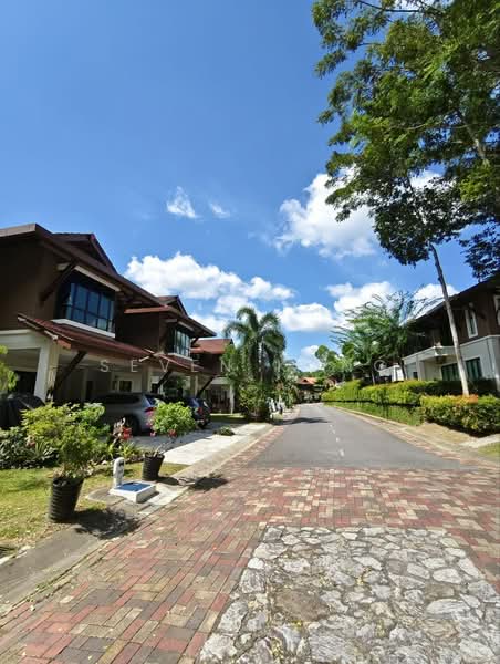 Semi-Detached House for Sale in Leisure Farm (Gelang Patah) - Seven Kong - Exterior - PropertyGuru.com.my