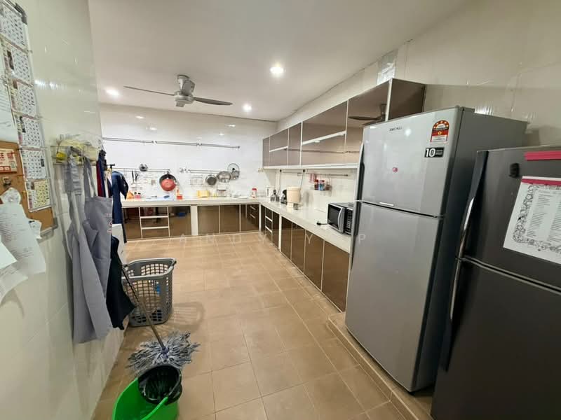2-storey Terraced House for Sale in Rawang (Selangor) - Andy Yap - Kitchen - PropertyGuru.com.my
