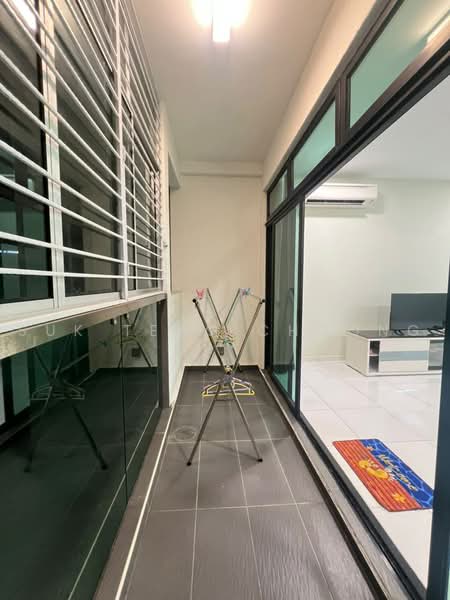 Servis Apartment untuk Disewa di Sky Loft Premium Suites - Suk Teng Choong - Balcony - PropertyGuru.com.my