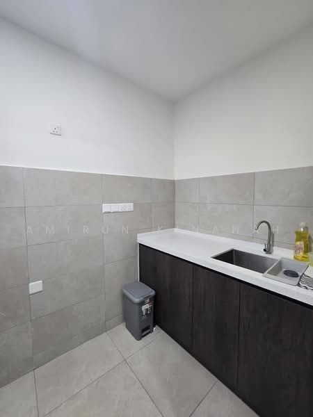 Kondominium untuk Disewa di Sunway Artessa - Amirun Kinanah - Kitchen - PropertyGuru.com.my